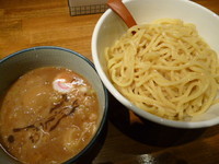 「濃厚つけ麺W＋味玉　７８０円＋１００円」@肉そば しずるの写真