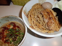 「つけめん鰹　中　780円　＋味付玉子100円」@麺 虎テツの写真