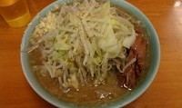 「ラーメン 700円　ヤサイ＋ニンニク」@ラーメン二郎 新橋店の写真