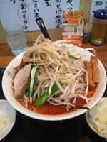 「辛味噌ラーメン（ヤサイ大盛＋ネギ＋ニンニク）」@味噌麺処 花道庵の写真