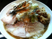 「にぼ次郎（野菜増し・たれ増し）＋からあげ」@幻の中華そば加藤屋 伏見にぼ次朗の写真