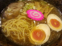 「醤油ラーメン+味玉(750円)」@旭川ラーメン 最上家の写真