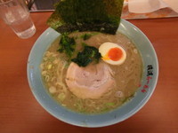 「とんこつラーメン(￥650)」@一八家の写真