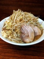 「大ラーメン　ニンニク　野菜増し」@ラーメン たすじろうの写真