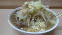 「小ブタ(ニンニク少し アブラ)」@ラーメン二郎 京成大久保店の写真