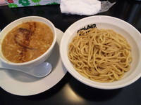 「背油こってりつけ麺（並盛）」@つけめん番長 銀の写真
