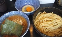 「つけめん＋玉ねぎ＋生玉子」@狼煙 〜NOROSHI〜の写真