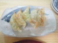 「餃子(五個) 250円」@ラーメン深大の写真