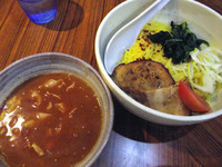 「【5月限定】トマトつけ麺（中盛り、こってり）＋チャーシュー」@中華そば 伝堂の写真