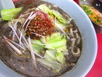 「【期間限定】黒胡麻担々￥780 & 玉子かけ御飯￥200」@ラーメン山岡家 足利店の写真