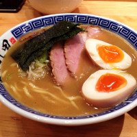 「ラーメン+煮卵」@つじ田 神田御茶ノ水店の写真