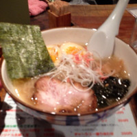 「潮らあめん」@麺道 しゅはり 六甲道本店の写真