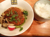 「イタリアン担々まぜそば＋ごはん小」@濃菜麺 井の庄の写真