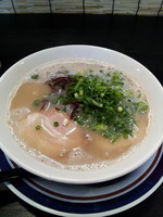 「博多ラーメン（ビールセット）＋替玉ハーフ」@博多ラーメン ごたるの写真