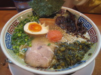 「幸せいっぱい全部のせラーメン＋替玉 ちび玉」@九州とんこつラーメン 幸福軒の写真