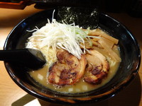 「濃厚ラーメン700円　炙り丼200円」@麺屋 炙りの写真