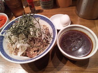 「肉盛つけ蕎麦（大）（冷汁・玉子付）」@馳走麺 狸穴の写真