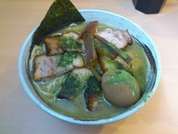 「味玉らー麺＋大盛＋チャーシュー　920円」@麺味庵 和（NAGOMI）の写真