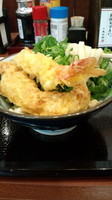 「ぶっかけうどん(並)+エビ天+かしわ天」@丸亀製麺 草加店の写真