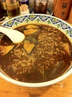 「麻婆茄子らーめん840円＋餃子」@中国ラーメン 揚州商人 目黒本店の写真