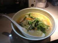 「白タン大盛り唐揚げセット　980円」@湯麺 大八の写真