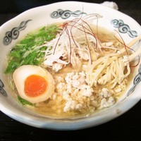 「しゃも塩らぁめん　700円」@龍のひげの写真