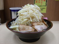 「ラーメン（小）+野菜」@げんこつやの写真