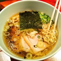 「らぁめん辛（大盛／チャーシュー１枚追加）　900円」@喜元門 つくば東光台店の写真