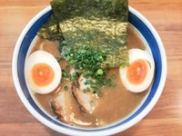 「濃厚和風特製中華そば」@浜屋 五反田店の写真