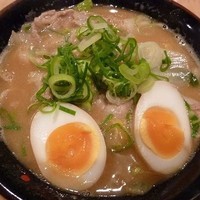 「味かさねらーめん（味玉トッピング）」@天下一品 三郷店の写真