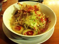 「魚介ネギらーめん+味玉」@麺屋 三士 横浜ベイクォータ店の写真