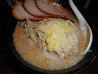 「白郎７８０円＋肉増し（サービス券）」@元祖信州得濃つけそば 中華そば ゆいがの写真