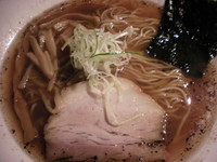 「そば（醤油）【７５０円】・麺大盛【１５０円】」@SOBAHOUSE金色不如帰の写真