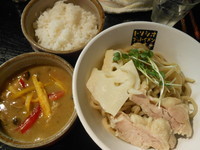 「タイカレーツケメン（中盛）＋ごはん」@トリシオブットイメン 井の庄の写真