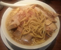 「豚Wラーメン（野菜普通・にんにく増し）1,000円」@ラーメン・つけ麺 笑福 西本町店の写真