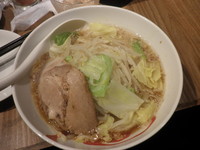 「麓郷ラーメン・小（４５０円）」@創作麺料理 竹麓輔工房 神田店の写真