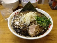 「らーめん + 一口めし」@なんつッ亭 弐 品川店の写真