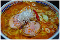 「辛口らあめん」@やきとり 三金の写真