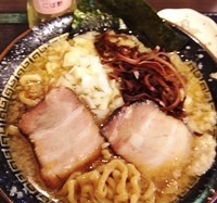 「燕三条系ラーメン（背脂チャッチャ系）780円」@煮干 丸めの写真
