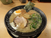 「特濃しょうゆらーめん」@九州らーめん亀王 枚方店の写真