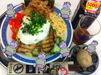 「ブタゴリラ+黒烏龍茶」@らーめん 凌駕の写真