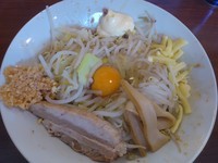 「マカナイ（ニンニク・チーズ・マヨネーズ） ￥800」@メガガンジャの写真