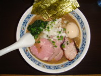 「煮干豚骨ラーメン」@麺処 夏海の写真