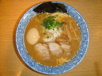 「醤油煮干しそば 特製」@らーめん 稲垣の写真