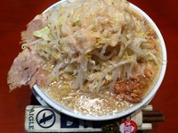 「塩らーめん小（野菜多め、脂多め、味濃いめ）」@らーめん大 大森店の写真