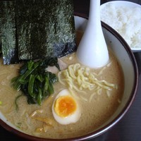 「ラーメン他」@横濱家 たまプラーザ店の写真