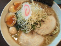 「あわせあじらーめん大盛＋味玉」@彩色ラーメン きんせい 高槻駅前店の写真