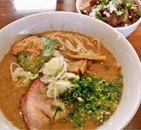 「喜元門＋まかない丼(720円＋230円)」@喜元門 本店の写真