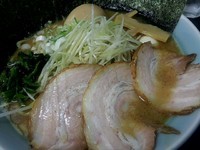 「濃厚特製節骨　大盛」@横浜ラーメン あづま家の写真