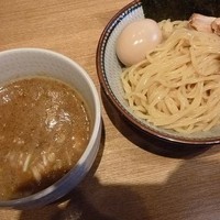 「特製トロリ煮干つけ麺」@鼈の写真